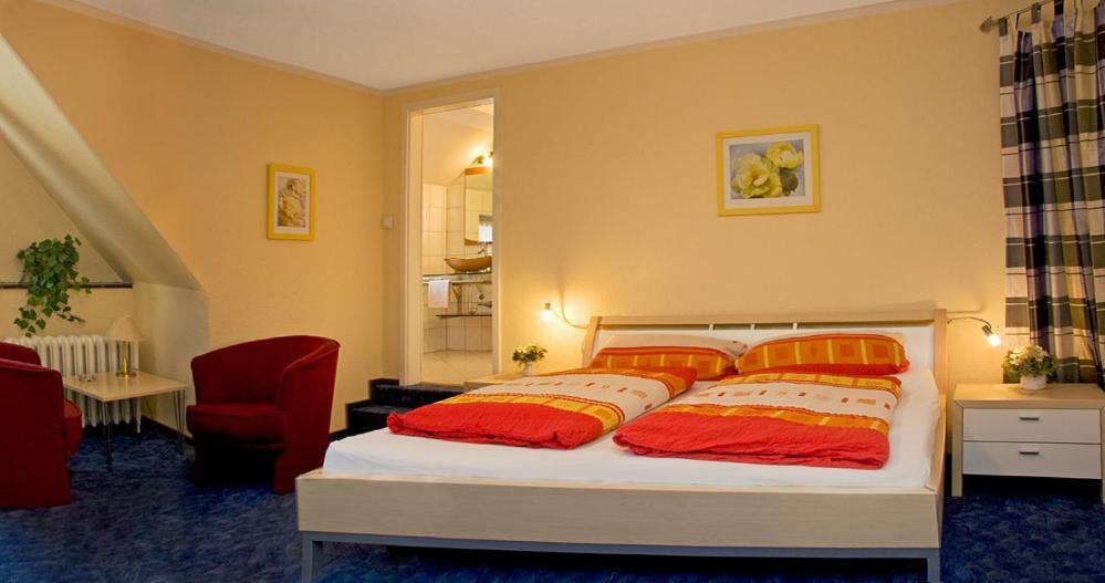 ארנסברג Hotel Zur Post מראה חיצוני תמונה