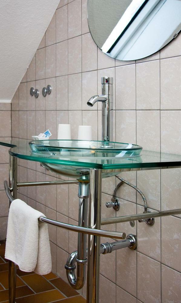 ארנסברג Hotel Zur Post מראה חיצוני תמונה